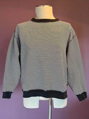 Vintage ESPRIT Black & White Striped Crewneck Sweatshirt 🖤🤍🖤